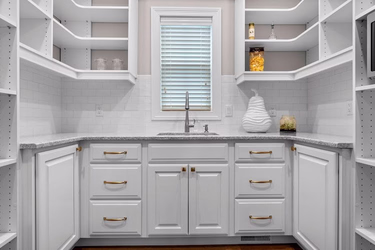 100056 the tailored closet of cleveland west 1