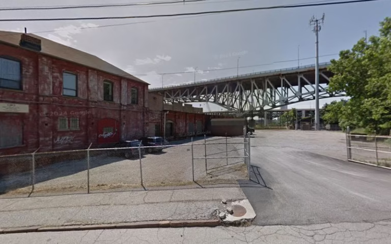 100074 cleveland cabinets countertops 768x480