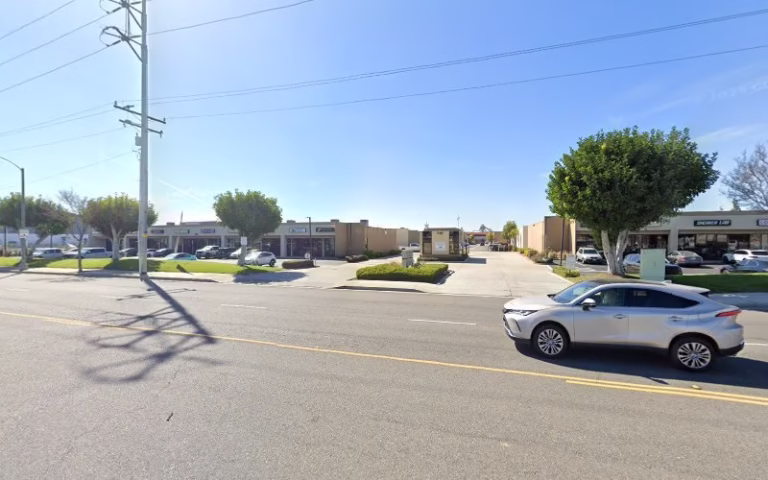 100428 joes cabinets 768x480