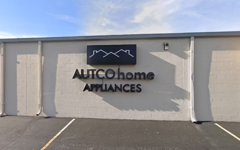 101133 marc christian fine cabinetry 1 768x480