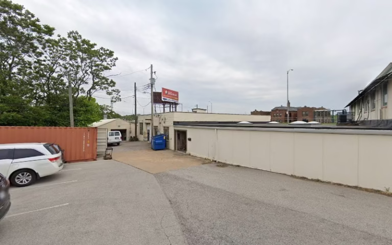 101218 round oak woodworking 1 768x480