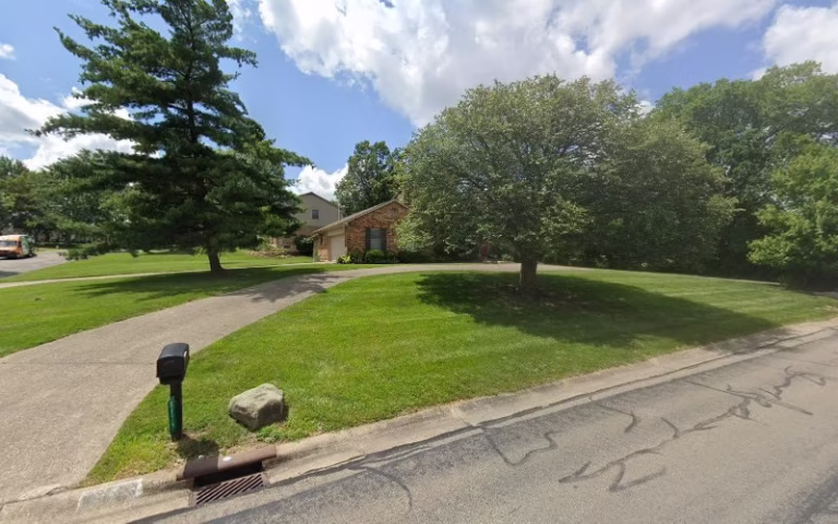 101307 distinctive closets 1 768x480