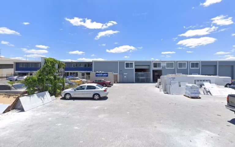 101854 b j cabinetry 768x480