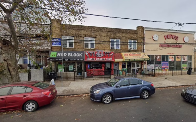 102004 mia kitchen cabinets 1 768x480