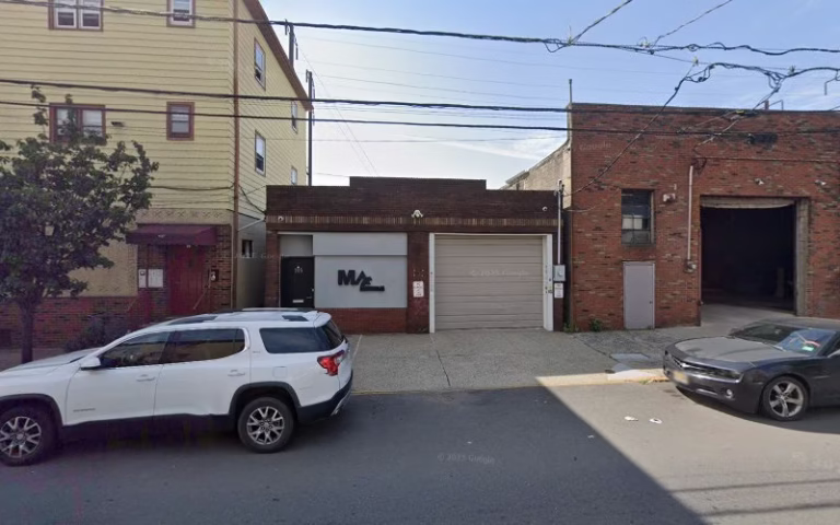 102046 mac cabinetry 1 768x480