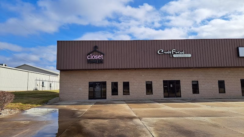 102381 closet tamers 1