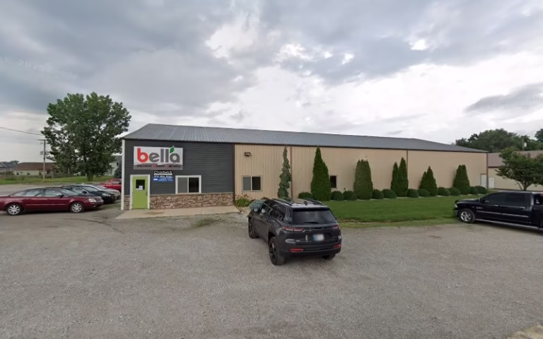 102387 bella imc innovative modern cabinetry 1 768x480