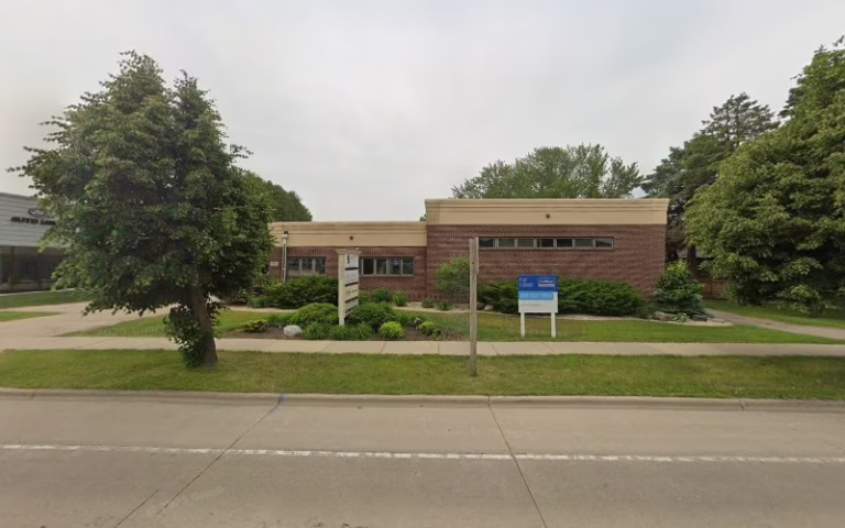 102626 distinctive wood creations 1 768x480