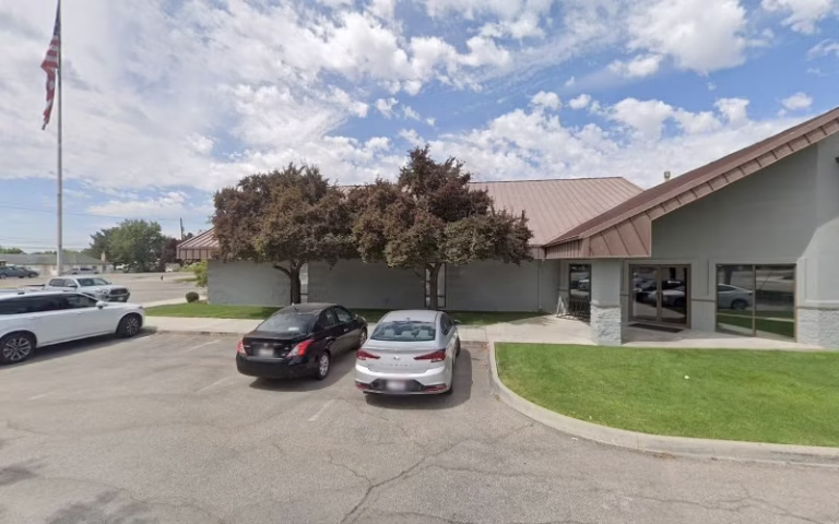 103803 cabinet refacing in boise idaho 768x480