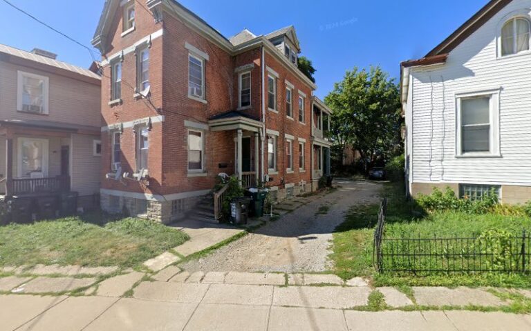 10425 champion roofing services 768x480