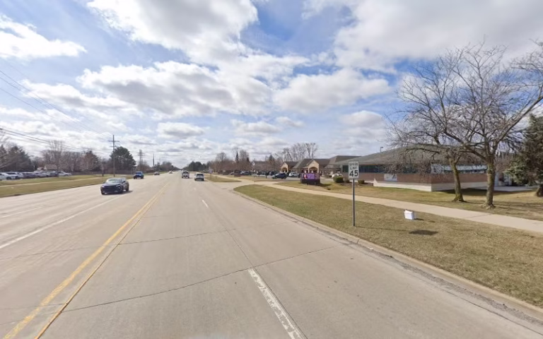 104808 elevate garage do﻿or repairs 768x480