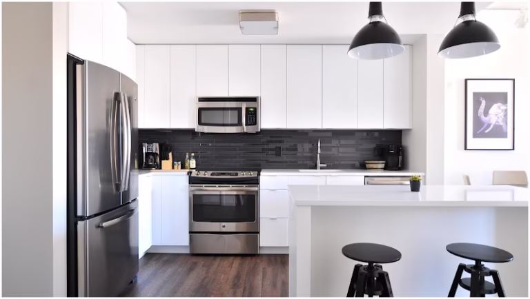 105042 handyman rescue team 1 768x434