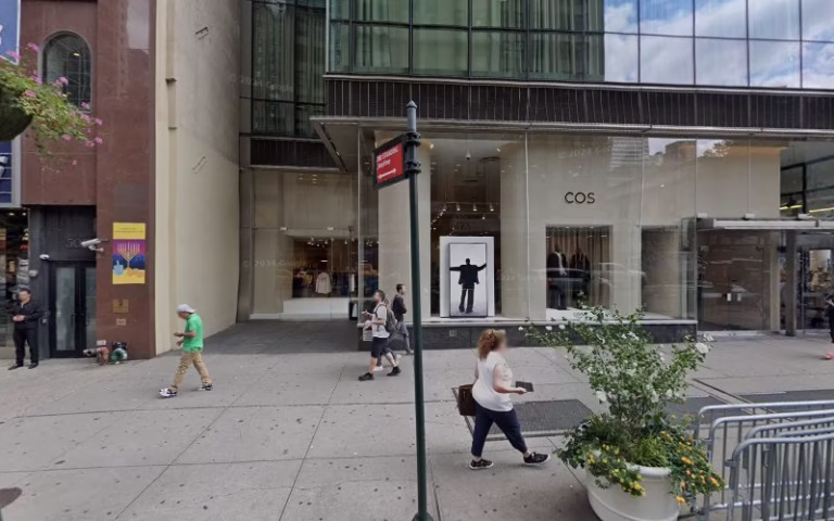 105542 tub tile reglazing experts 1 768x480