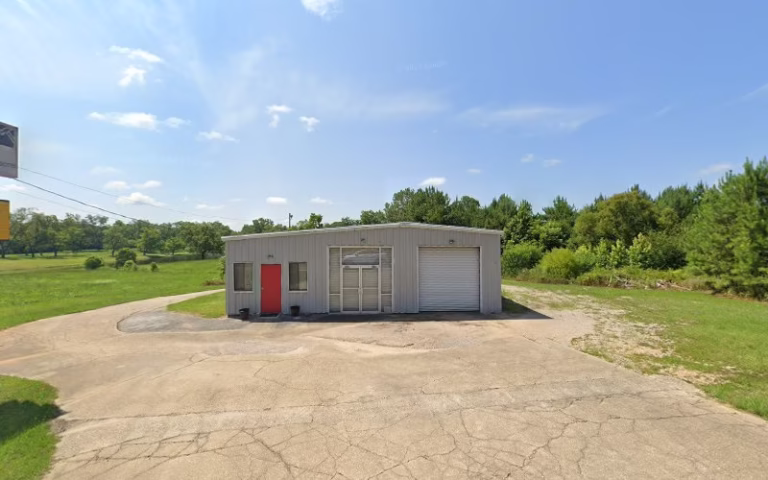 111202 r r construction roofing company 768x480