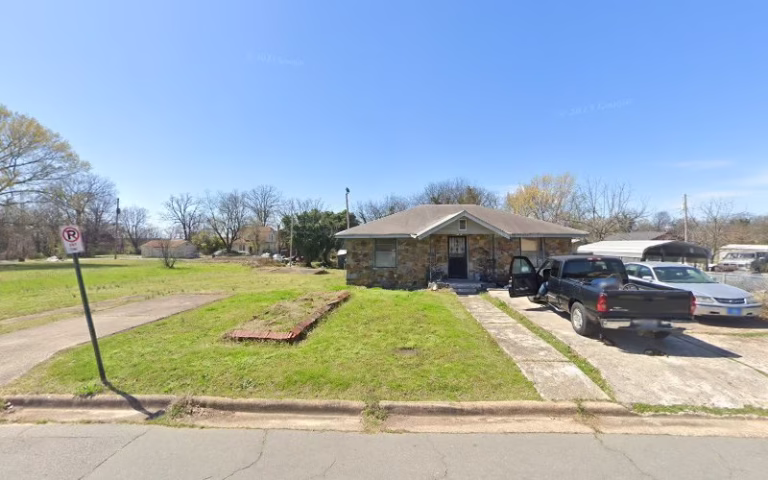 111587 little rock roofing services 1 768x480