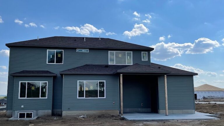 11174 meadowlark exteriors 1 768x432