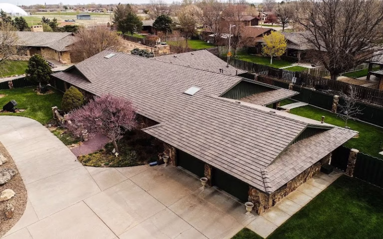 113437 assurance roofing exteriors 768x480