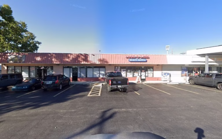 114607 maxwell roofing 768x480