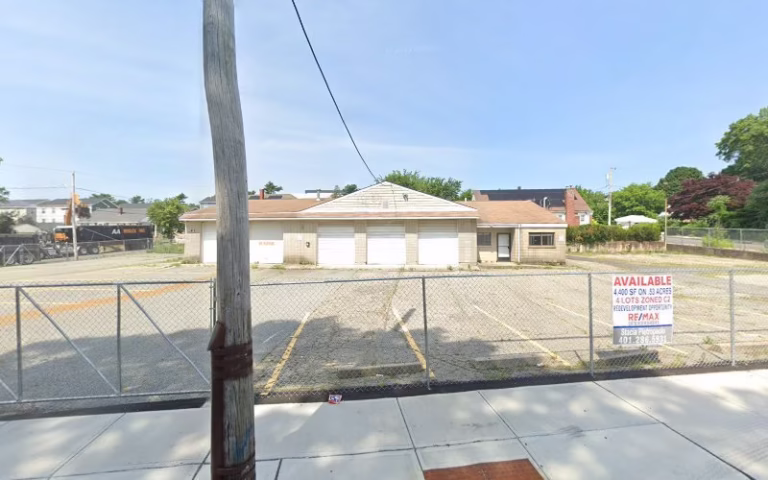 114622 roofing company in providence ri 768x480