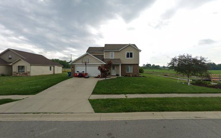 12120 js roofing siding llc 768x480