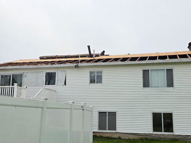 12702 roofing company of buffalo