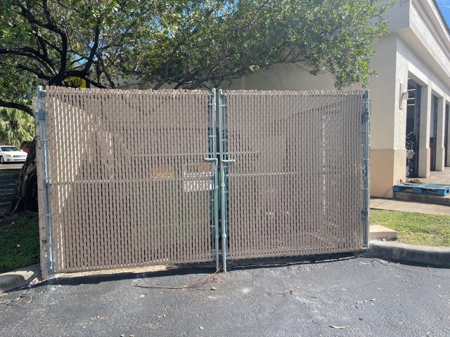 18601 action fence 1