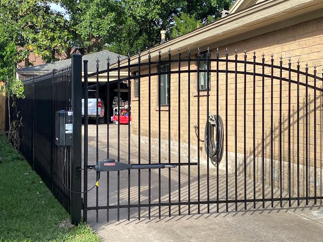 18649 united fences 1