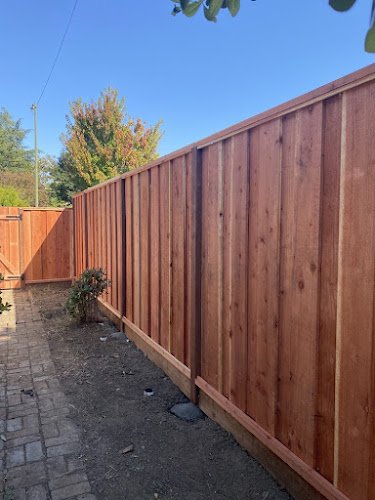 18767 joses fencing decking 1
