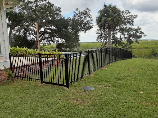 19318 troyers specialty fencing 1