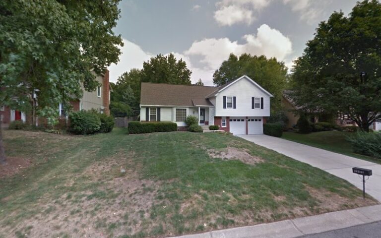 20211 residential fence kc llc 1 768x480