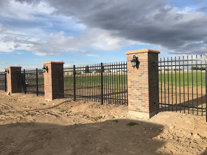 20320 town country fence co