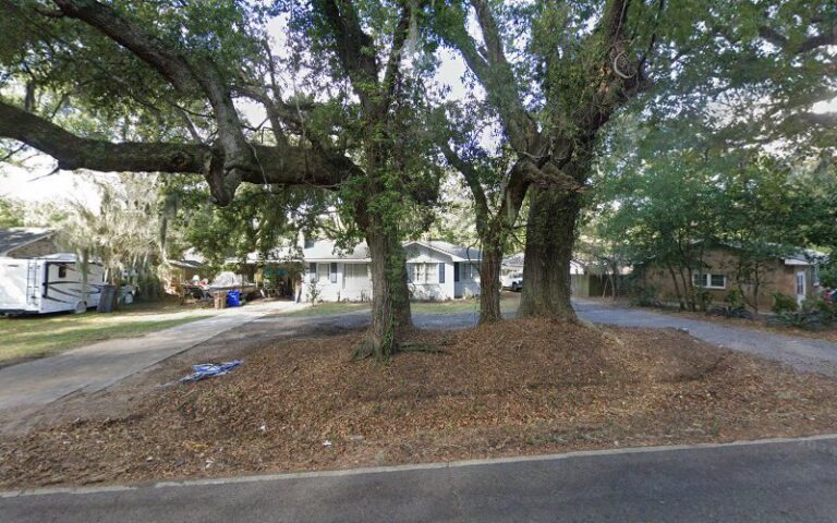 20759 charleston porch and plank 768x480