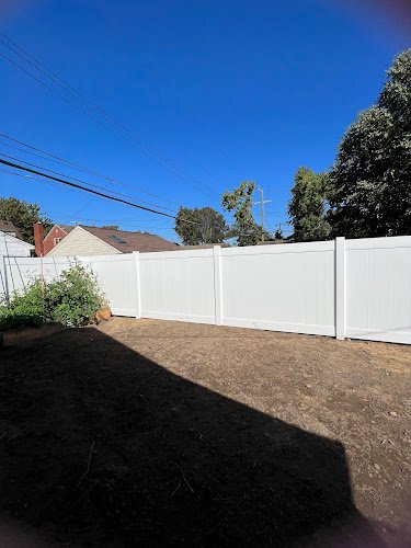 21152 mustang fence co llc 1