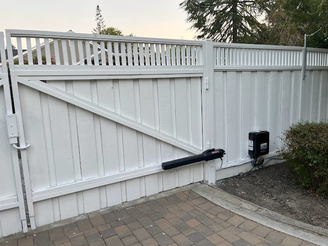 21286 garage door and gate pros 1