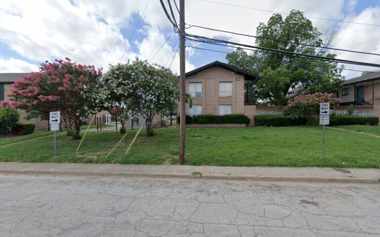 24939 full service electrician pros 768x480