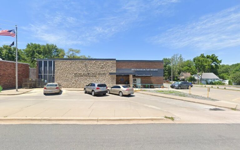 25002 robert the electrician 768x480