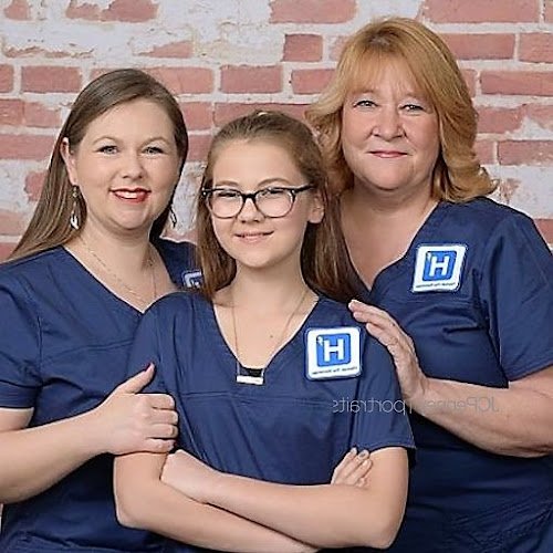 25039 hannah the electrician 1