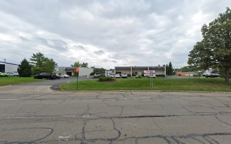 26208 customized cleaning services 768x480