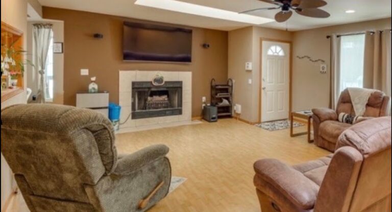 26817 sunny seattle 1 768x415