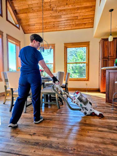 27043 blue spruce maids broomfield house cleaning 1