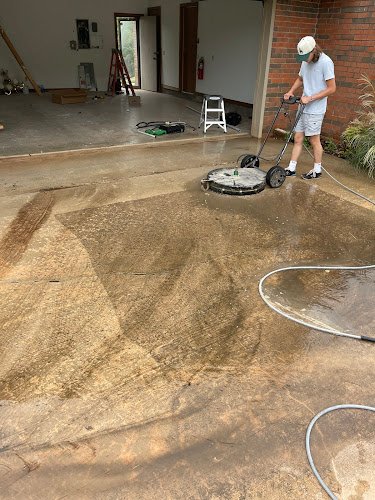 27144 elite wash techs pressure washing window cleaning services 1