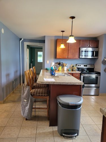 28021 bee friends cleaners 1