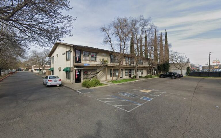 29544 e z living cleaning 768x480