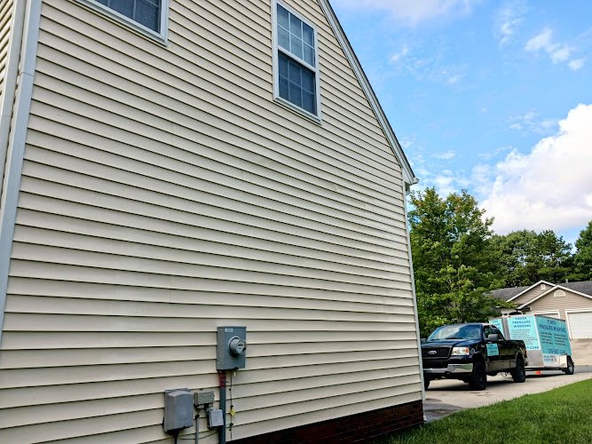 2997 yomir pressure washing 1