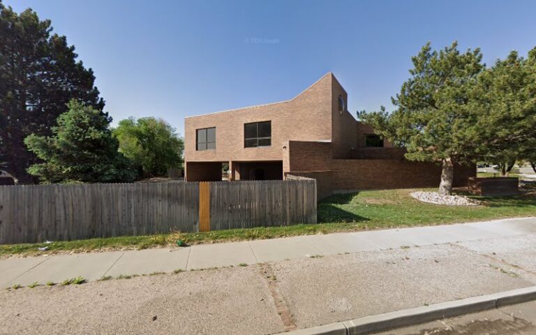 30076 maid miriam cleans 1 768x480