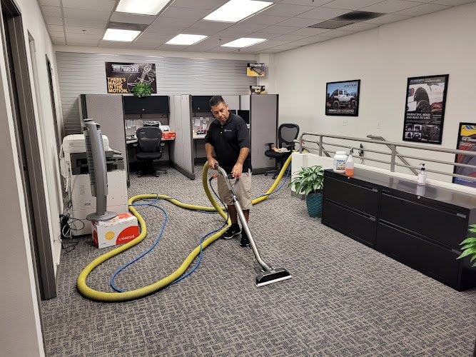 32308 unique pro cleaning services 1