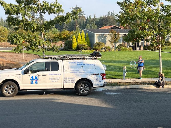 32818 bubble truck window cleaning 1