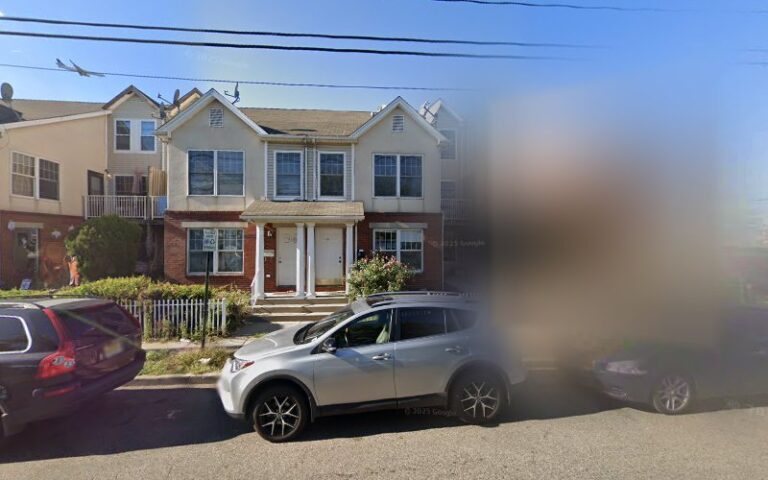 32897 american gutter cleaning services 1 768x480