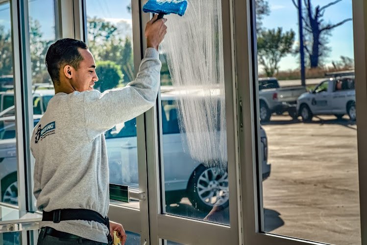 33008 window gang 8211 austin tx 1