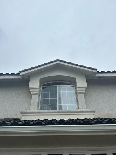 33085 golden window washing 1